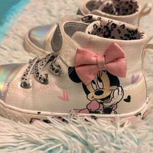 Minnie Mouse Shoes!